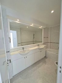 Townhouse For Sale  in  Chlorakas