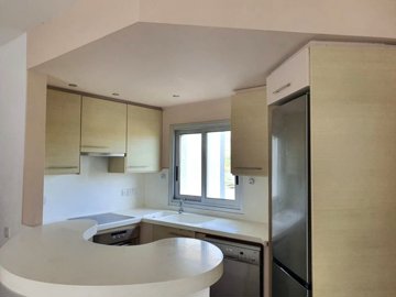 Penthouse For Sale  in  Germasoyia