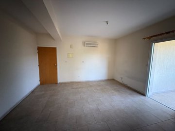 Apartment For Sale  in  Polis