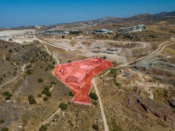 Warehouse For Sale  in  Agia Varvara