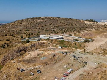 Warehouse For Sale  in  Agia Varvara