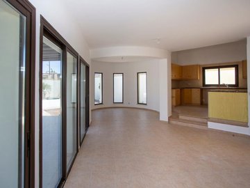 Detached Villa For Sale  in  Acheleia
