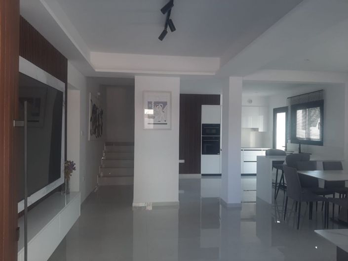 Image No.5-3 Bed Villa for sale