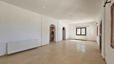 Detached Villa For Sale  in  Lysos