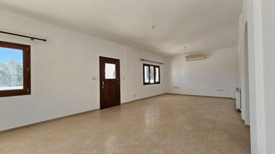 Detached Villa For Sale  in  Lysos
