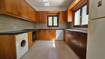 Detached Villa For Sale  in  Lysos