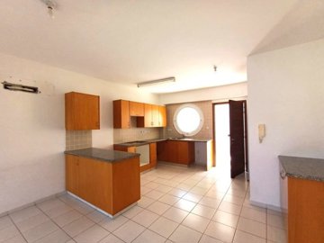 Apartment For Sale  in  Kato Paphos - Universal