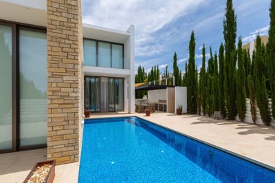 Detached Villa For Sale  in  Peyia - Sea Caves
