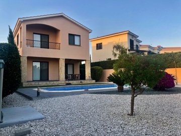 Detached Villa For Sale  in  Kouklia - Secret Valley