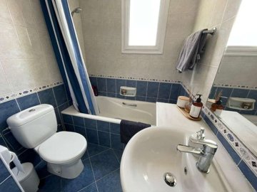 Apartment For Sale  in  Geroskipou