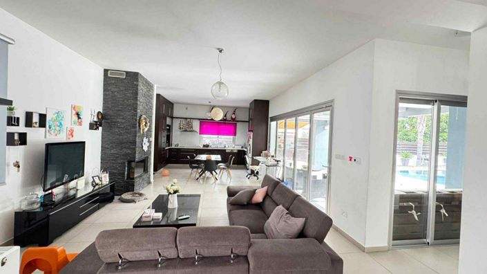 Image No.4-Villa de 3 chambres à vendre à Latsia