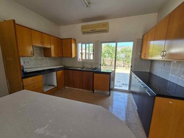 Detached Villa For Sale  in  Acheleia