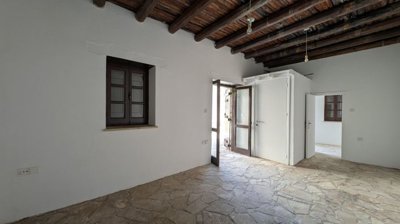 Detached Villa For Sale  in  Acheleia