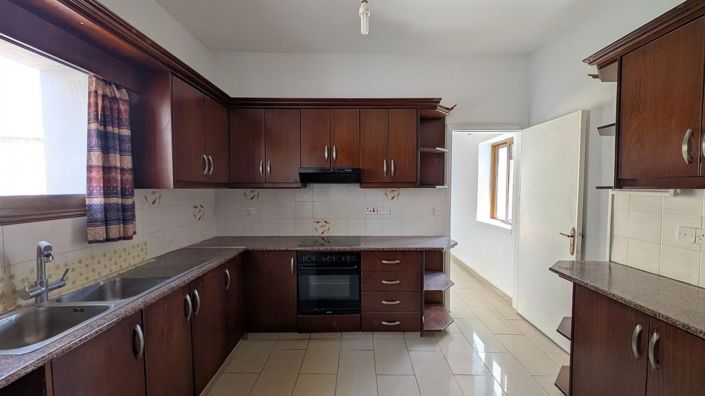 Image No.10-6 Bed Villa for sale