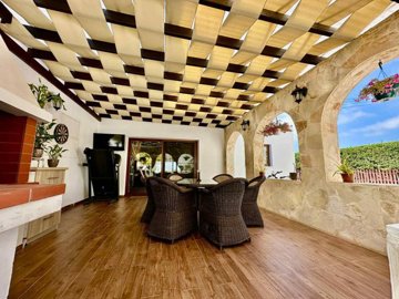 Detached Villa For Sale  in  Acheleia