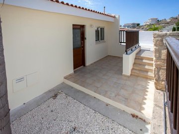 Apartment For Sale  in  Chlorakas