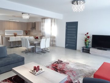 Detached Villa For Sale  in  Acheleia