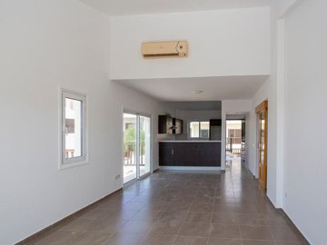 Apartment For Sale  in  Chlorakas