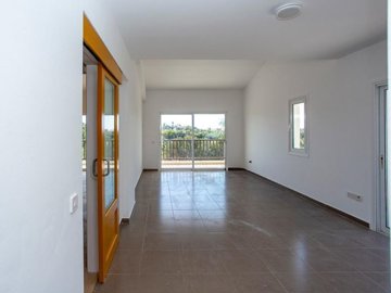 Apartment For Sale  in  Chlorakas