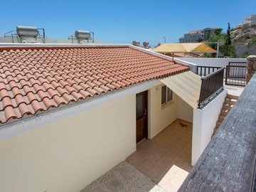 Apartment For Sale  in  Chlorakas