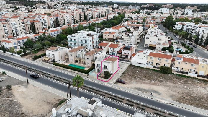 Image No.2-2 Bed Villa for sale