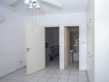 Townhouse For Sale  in  Polis