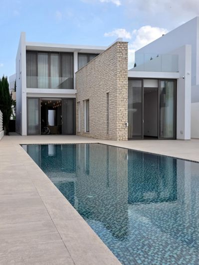 Image No.1-5 Bed Villa for sale