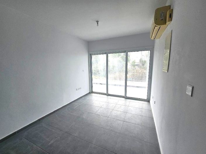 Image No.4-Appartement de 2 chambres à vendre à Peyia