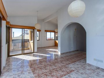 Detached Villa For Sale  in  Peyia