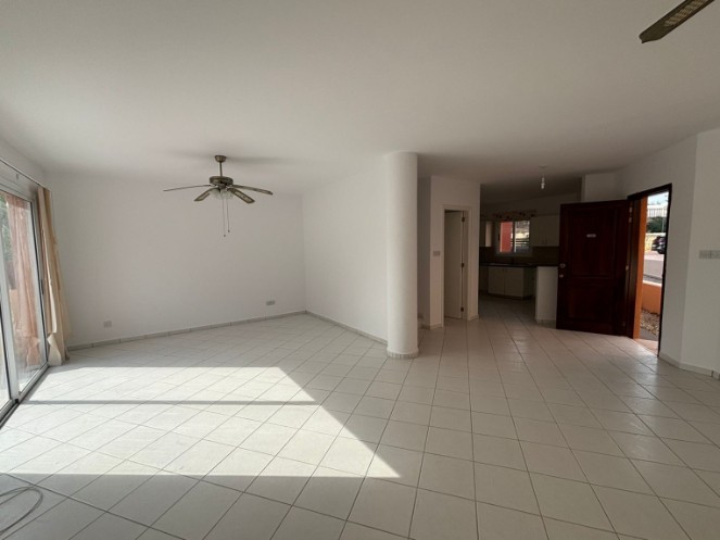 Image No.4-3 Bed Townhouse for sale