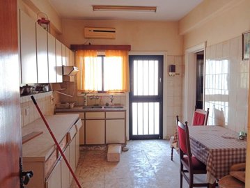 Apartment For Sale  in  Chlorakas