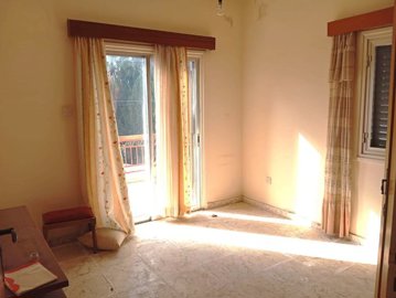 Apartment For Sale  in  Chlorakas