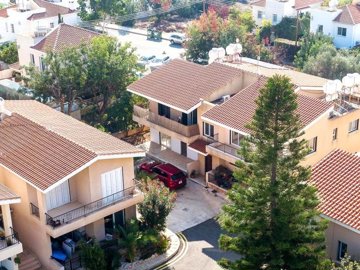 Semi Detached Villa For Sale  in  Peyia