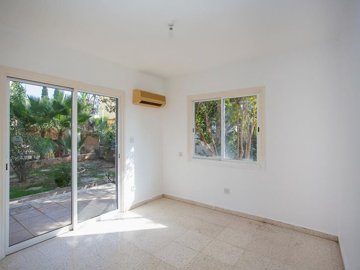 Semi Detached Villa For Sale  in  Peyia