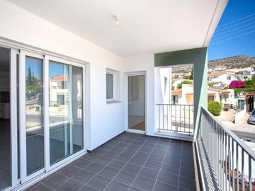 Apartment For Sale  in  Peyia