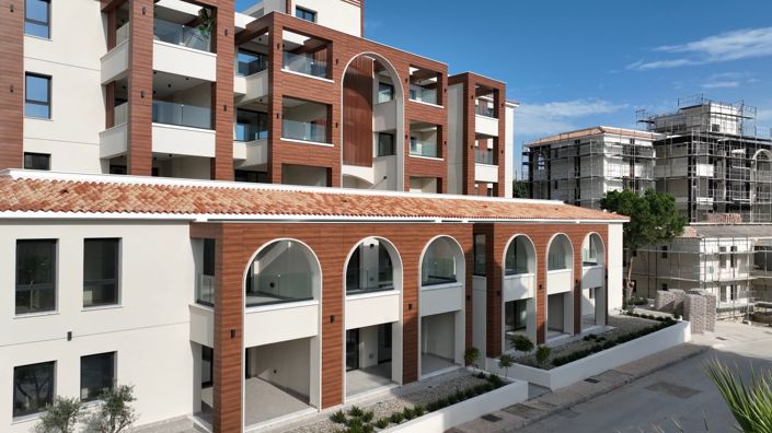 Image No.10-1 Bed Apartment for sale