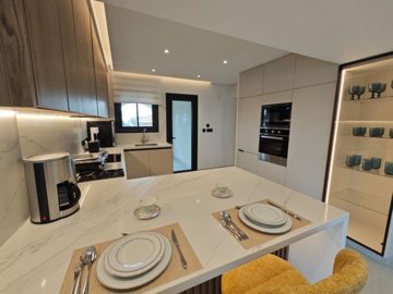 Apartment For Sale  in  Chlorakas