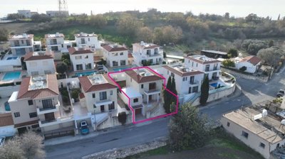 Detached Villa For Sale  in  Tsada