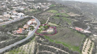 Detached Villa For Sale  in  Theletra