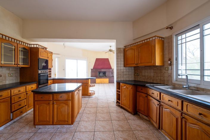 Image No.10-Villa de 6 chambres à vendre à Peyia