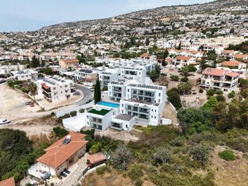 Apartment For Sale  in  Peyia