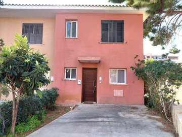 Townhouse For Sale  in  Kato Paphos - Universal