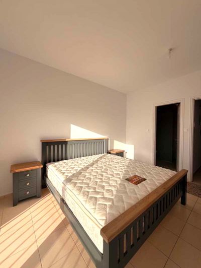 Image No.8-2 Bed Townhouse for sale