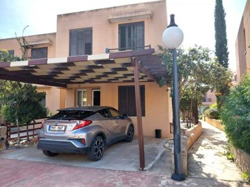Detached Villa For Sale  in  Kato Paphos - Universal