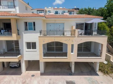 Detached Villa For Sale  in  Acheleia