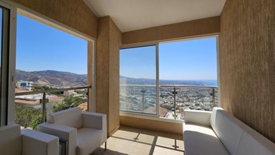 Detached Villa For Sale  in  Peyia