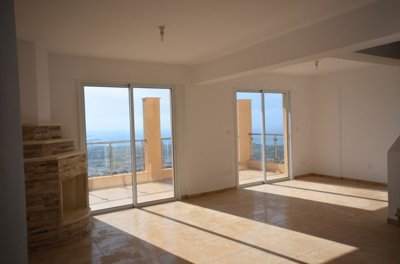 Detached Villa For Sale  in  Peyia
