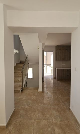 Image No.8-6 Bed Villa for sale