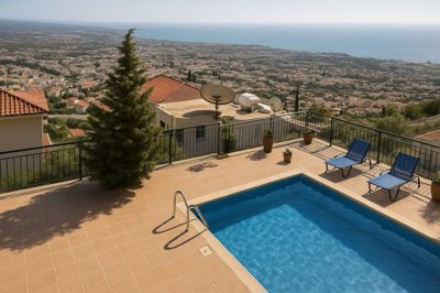 Detached Villa For Sale  in  Peyia