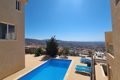 Detached Villa For Sale  in  Peyia